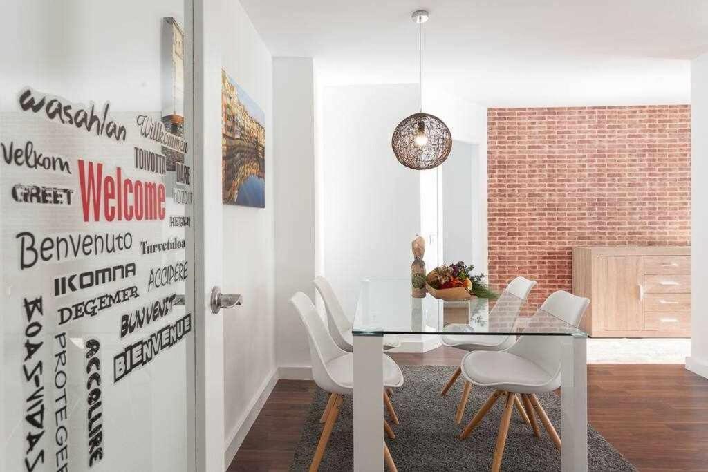 Apartamento Para 4 Con Terraza En El Centro Girona Kültér fotó